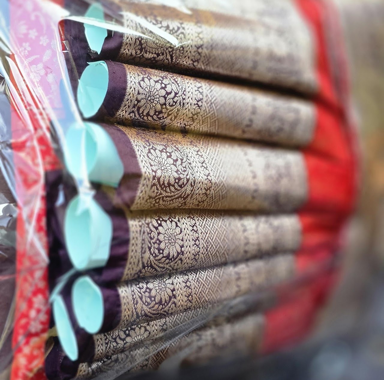 Authentic Saree Pleating with Anti-Crease Paper Roll Inserts by Pleat Room
